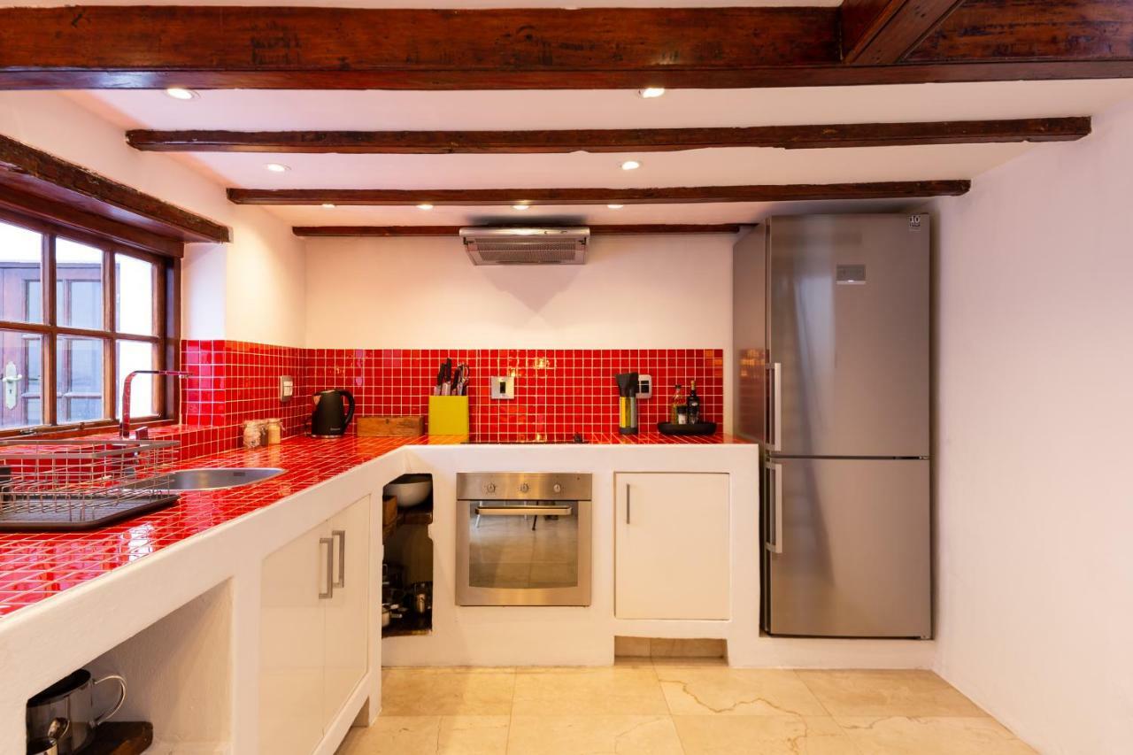 Central Cape Town, Stylish Home, With Private Courtyard المظهر الخارجي الصورة