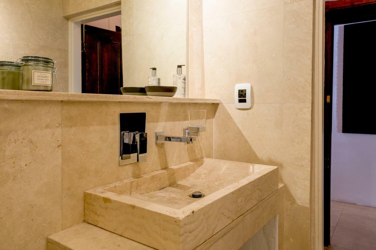 Central Cape Town, Stylish Home, With Private Courtyard المظهر الخارجي الصورة